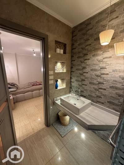 3 Bedroom Flat for Sale in Zahraa Al Maadi, Cairo - F86F9345-8764-4B47-A91B-75FE49A6BBCB. jpeg