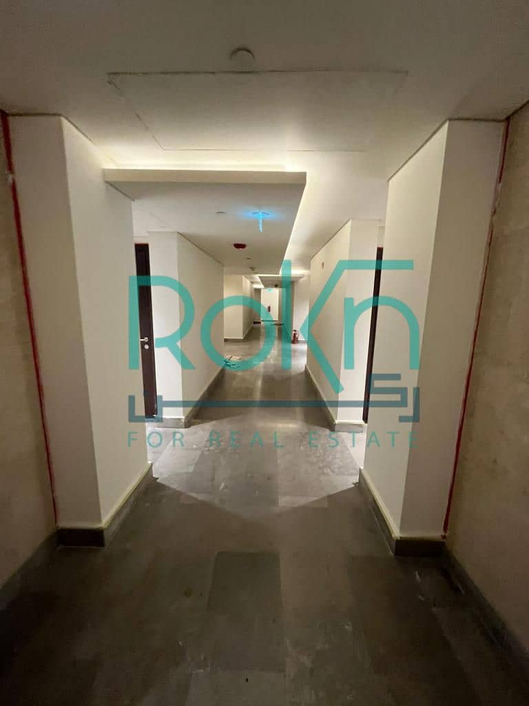 4 15f4b204-c437-4f14-8af8-bf3eb1ccad13. jpg