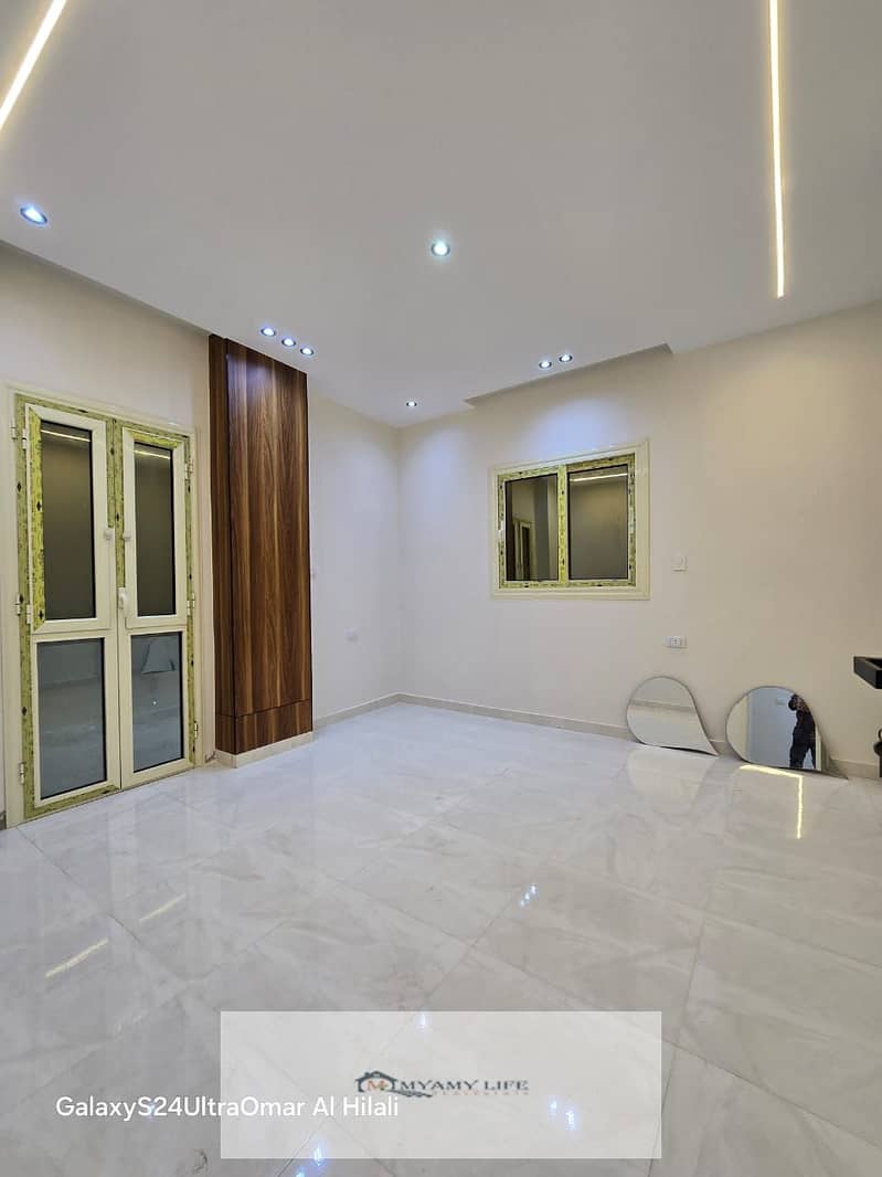 7 WhatsApp Image 2025-09-29 at 5.58. 04 PM (2). jpeg