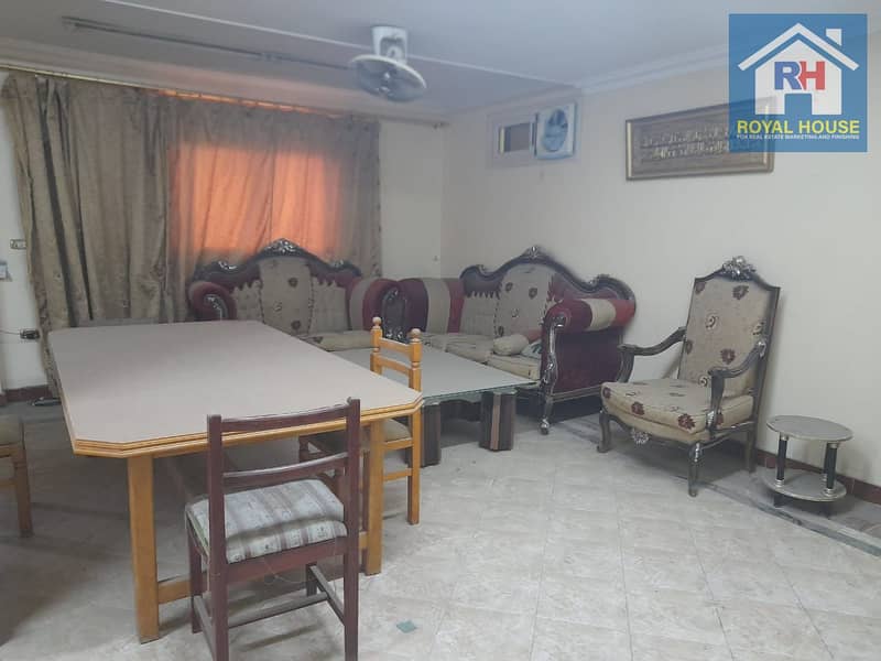 7 e589dd7a-b098-44d3-8b97-f02a7c124a6e. jpg