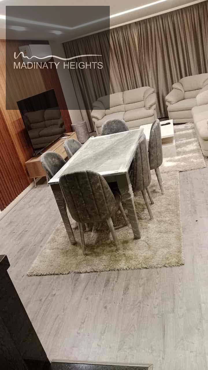 2 0bb7b21b-9d04-4ba5-93dd-da731692365a. jpg