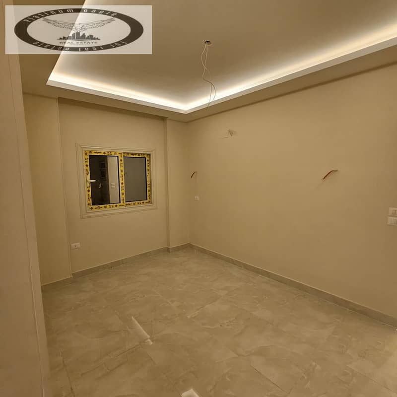 9 90c5e7e3-15cc-43f4-a17f-f1c8bfad7fe5. jpg