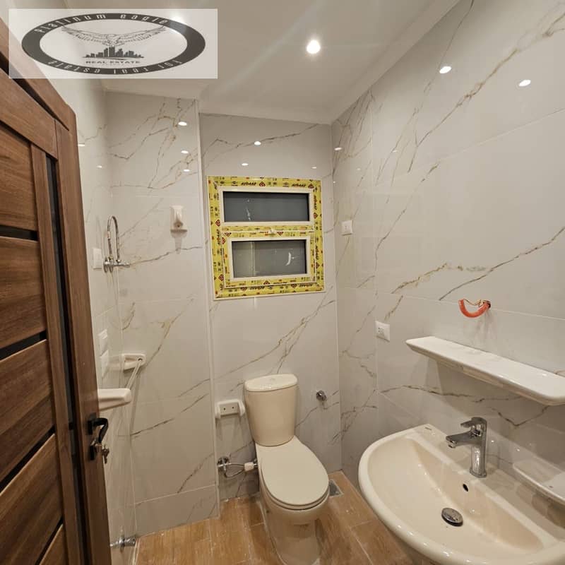 15 f8a34265-7b28-438e-a3cb-7d47ade07008. jpg