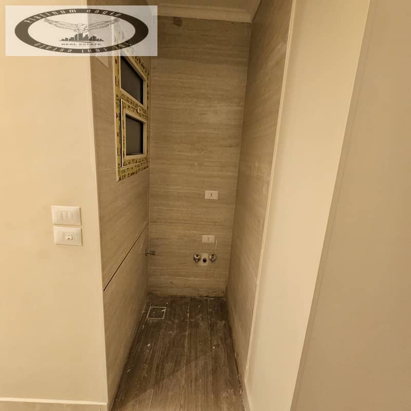 16 a97090bd-c386-4953-88dd-aa9e1da1d453. jpg