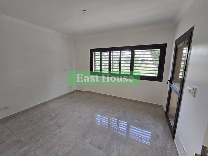 11 2392293d-61a9-49c1-8e2d-c234aa52be20. jpeg