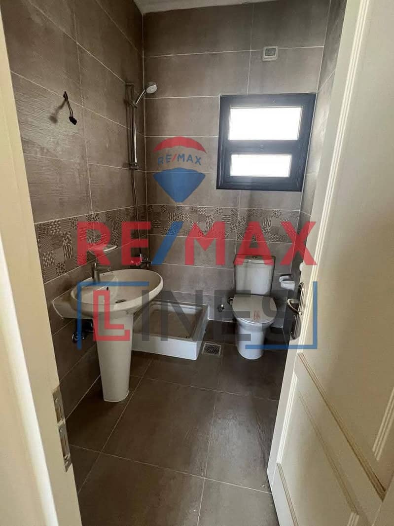 6 WhatsApp Image 2025-10-21 at 3.15. 22 PM (1). jpeg