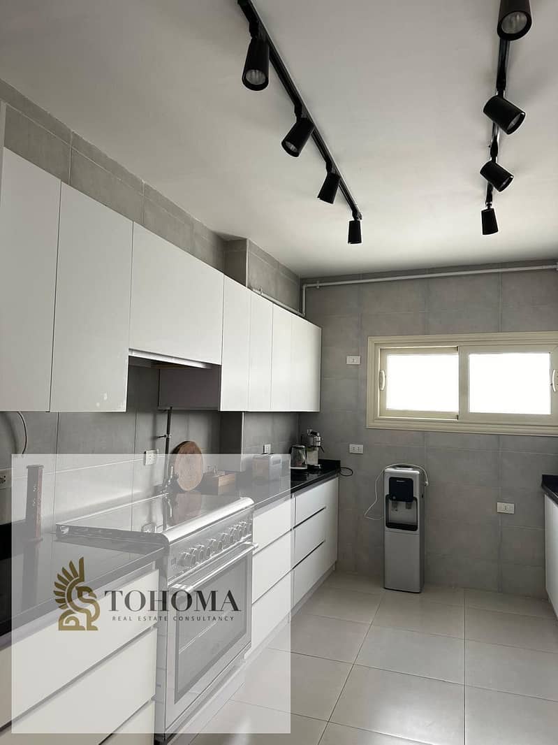 4 558050d5-5dab-46c4-8167-5918cc77894f. jpg