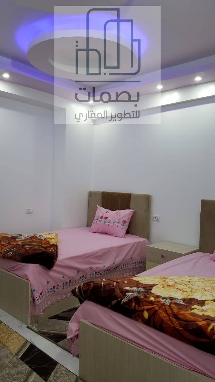 12 74eeb64a-d577-4a2b-b80c-700f8a60bd89. jpg