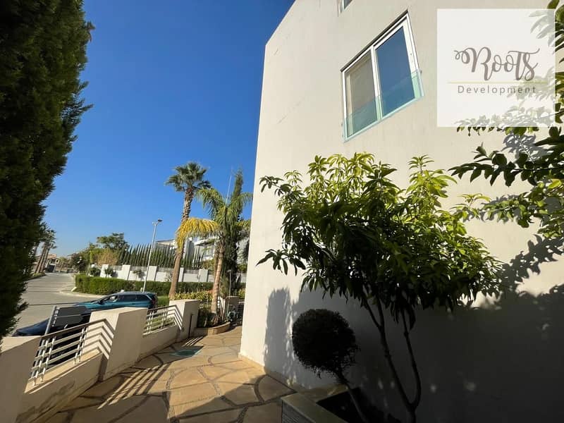 3 WhatsApp Image 2025-10-06 at 12.45. 04 PM (1). jpeg