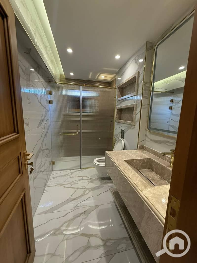 2 4d8bdf59-f437-4e32-a58b-334eef51d8f9. jpg