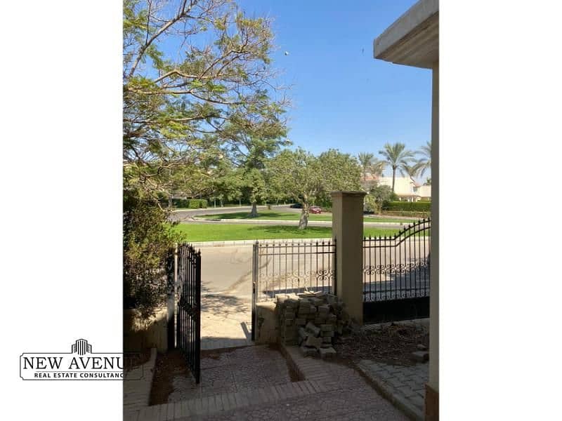 10 WhatsApp Image 2025-10-19 at 10.36. 26 PM (2). jpg