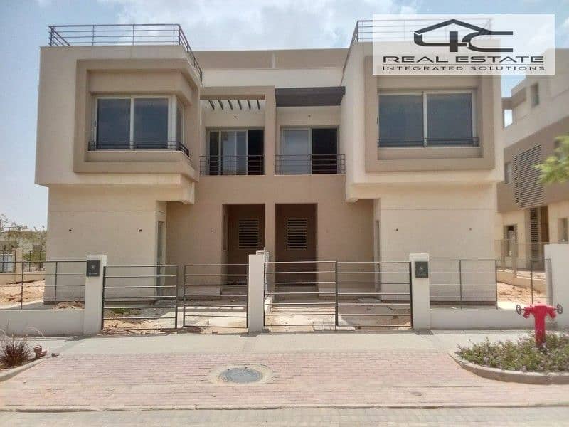 2 Untitledcvcvc. jpg