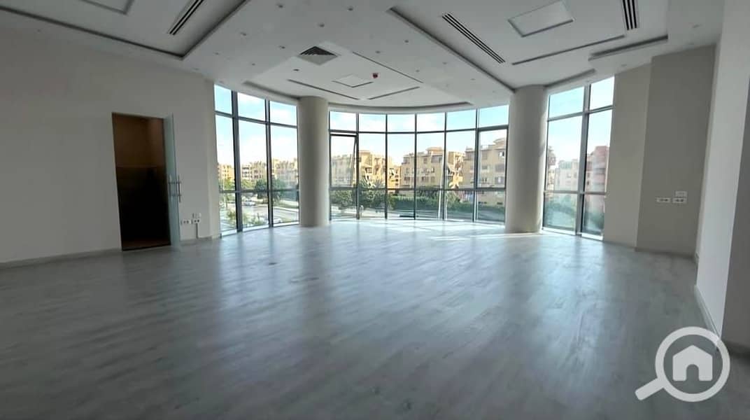 2 eeee3742-b97a-43d9-9fc4-c92f447ad344. jpeg