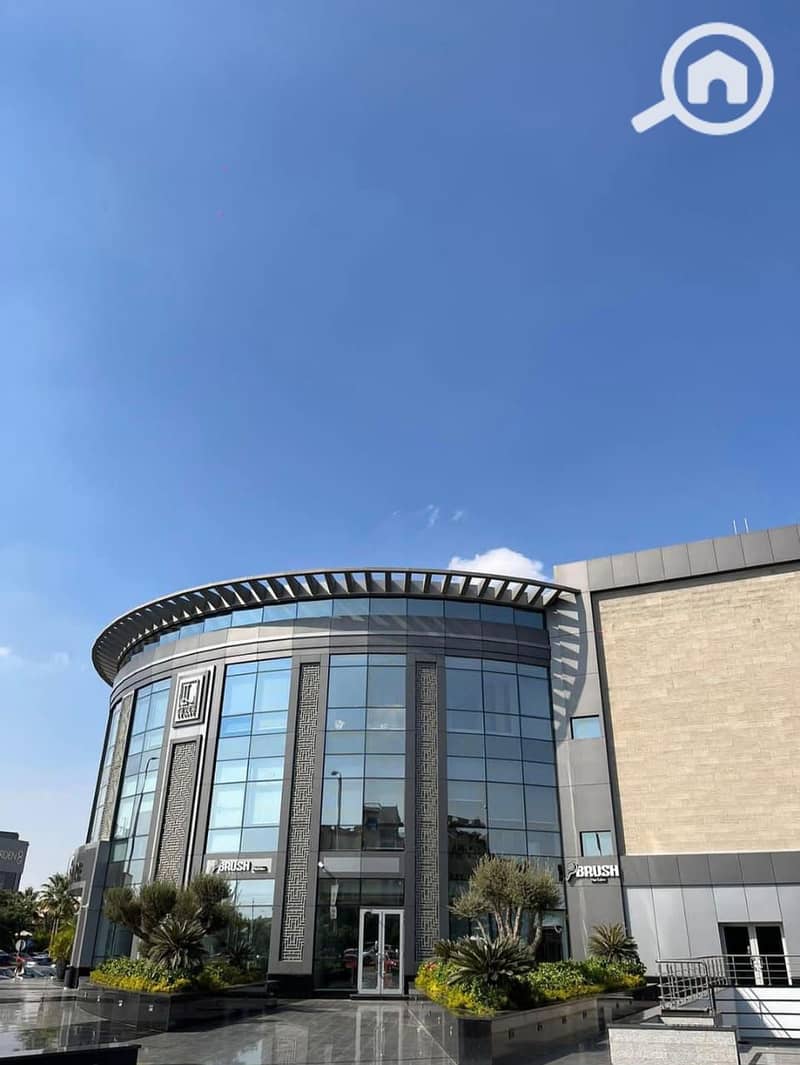 4 e071cebb-2491-4a43-a696-c1ce4c221b3a. jpeg