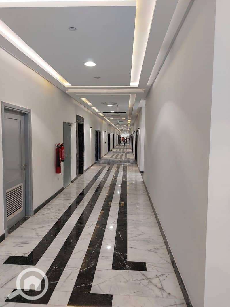 6 8fe8c037-ab31-4ecf-bec6-bbb8b8438343. jpeg