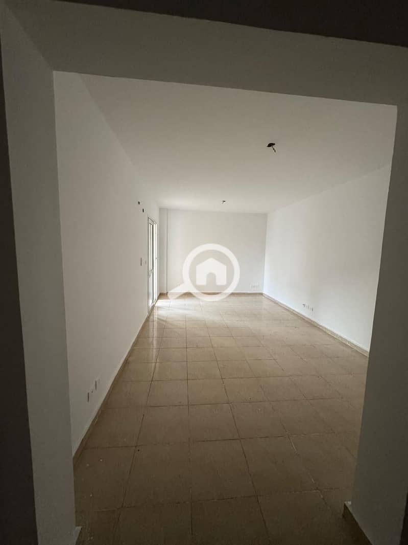 8 f022d9de-780e-461d-bce9-ab8fd6320dc1. jpeg