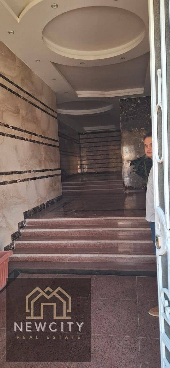 9 صورة واتساب بتاريخ 2025-10-20 في 22.43. 02_3925cd57. jpg