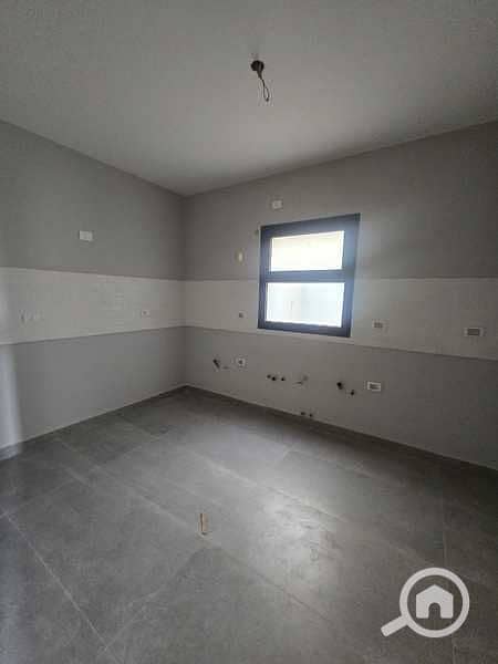 7 PlgOTN7kDuOghKB91b4a1W4ayWFHnD2RvsgXFfNY. jpeg