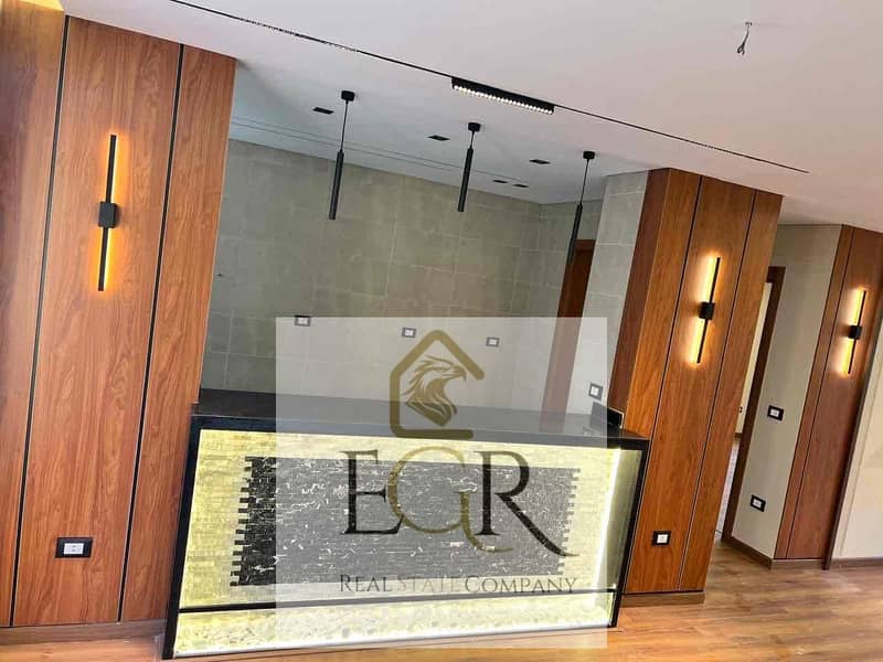 5 eace7043-7e41-4bf1-9885-a8fc4478d01b. jpg