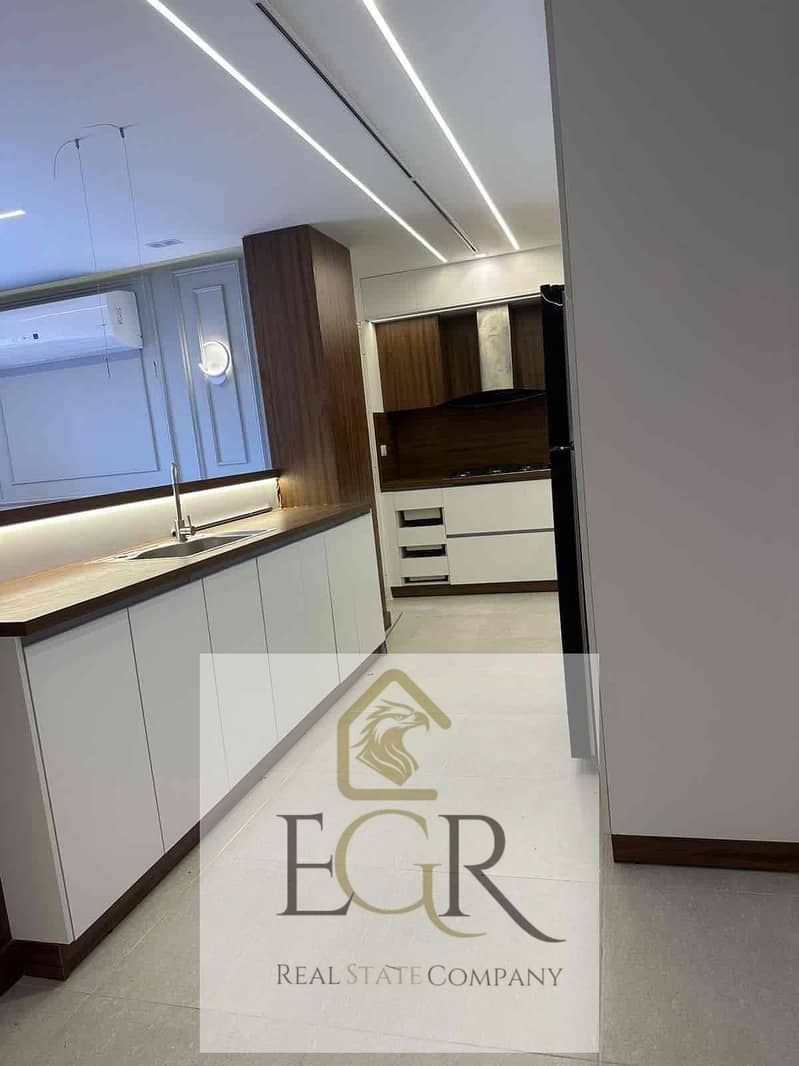 8 dc7cf191-bf33-4742-943e-6413b8b32391. jpg