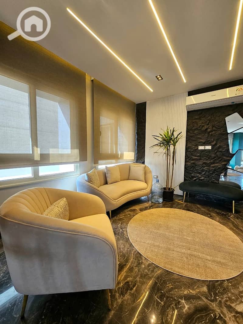 2 f73d5562-e0be-41e0-8f17-071ccfbd1d32. jpeg