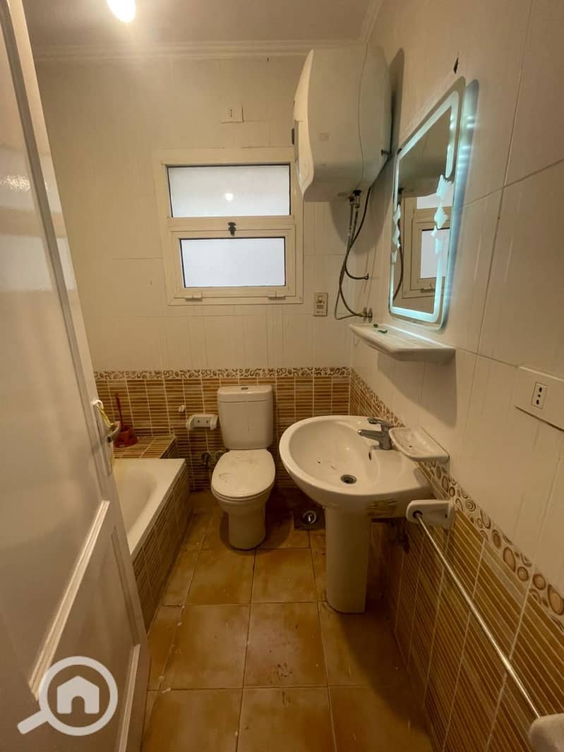 8 WhatsApp Image 2025-10-21 at 5.44. 00 PM (1). jpeg