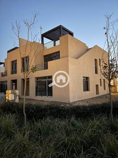 5 Bedroom Twin House for Sale in 6th of October, Giza - 1. jpg