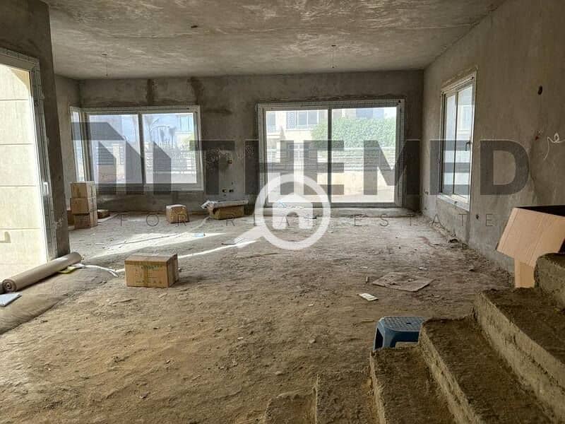 2 WhatsApp Image 2025-10-16 at 14.17. 03_d190c849. jpg