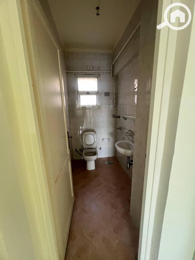 11 a631d2c1-51dc-43cb-8a3a-ec4caf57f3eb. jpeg