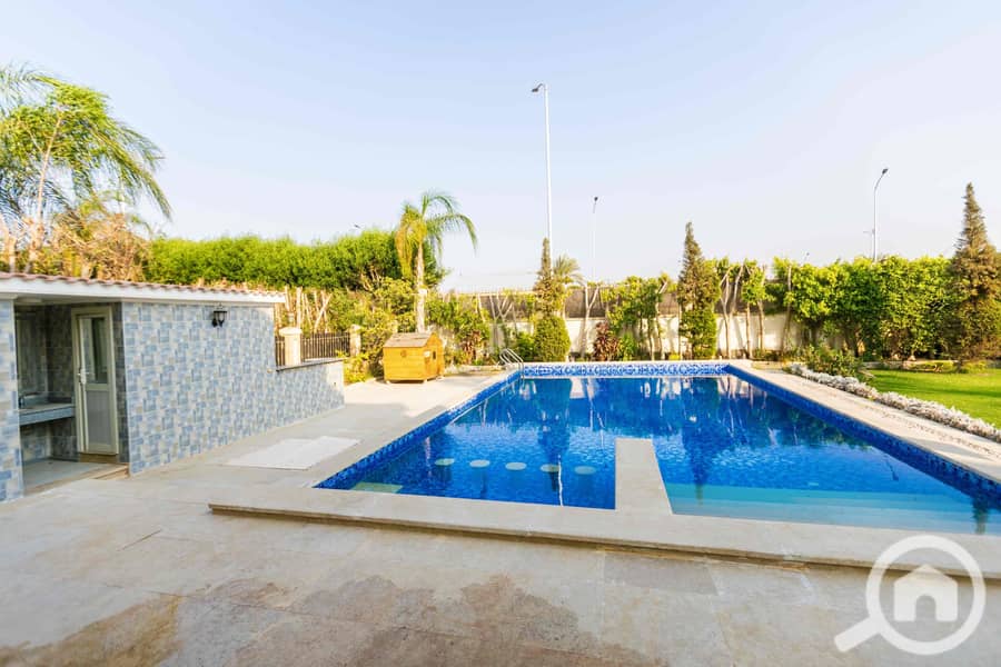 2 e3279ae2-de49-4f48-847f-647a3196bcb6. jpg