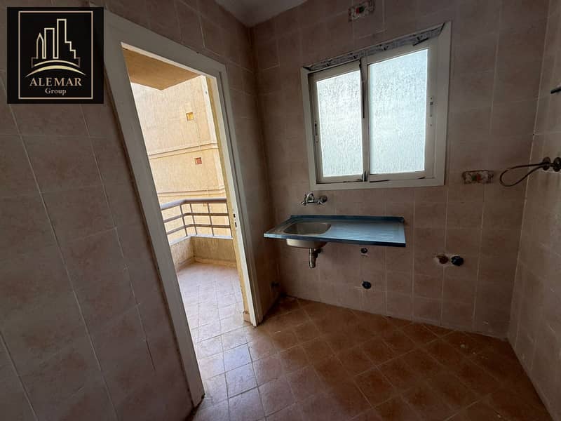 6 3c92f699-0cbb-4b01-8037-dd9f48c92475. jpeg