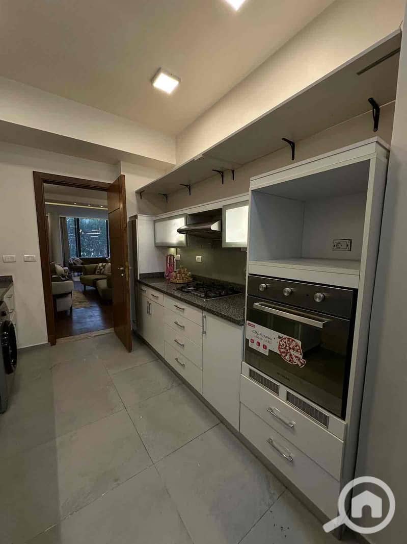 10 914fa2ef-0f40-48eb-895b-30d827020315. jpg