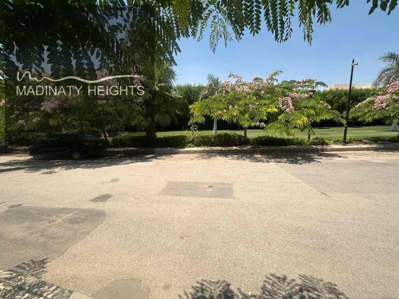 7 f0a5cff5-c6af-4d37-89e3-30b6bbac85dd. jpg