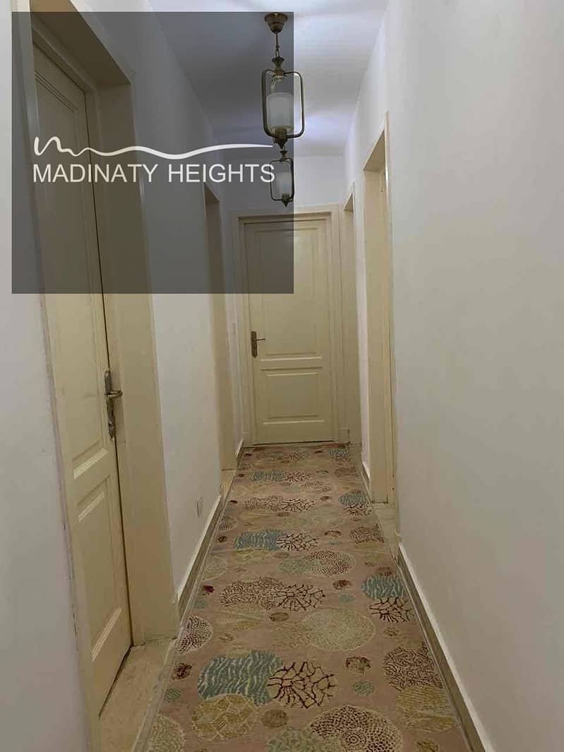 2 f66d0552-a8c7-464f-a02c-86c5b6b03846. jpg