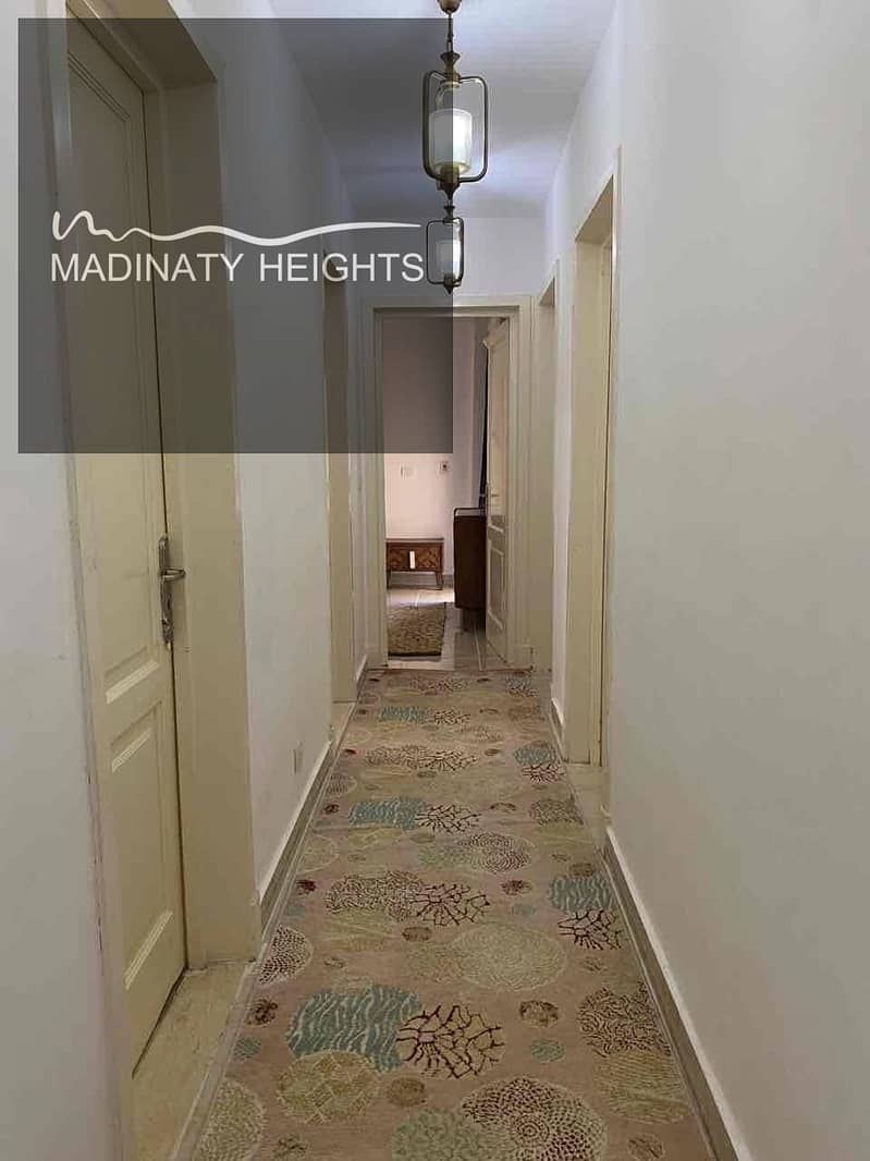 8 37682940-d125-43d7-aa1d-1e3e97844191. jpg