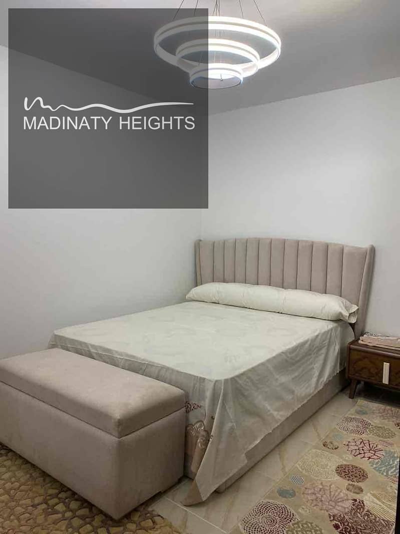 12 b0cf2081-21f4-45de-bd88-9cb10b124660. jpg