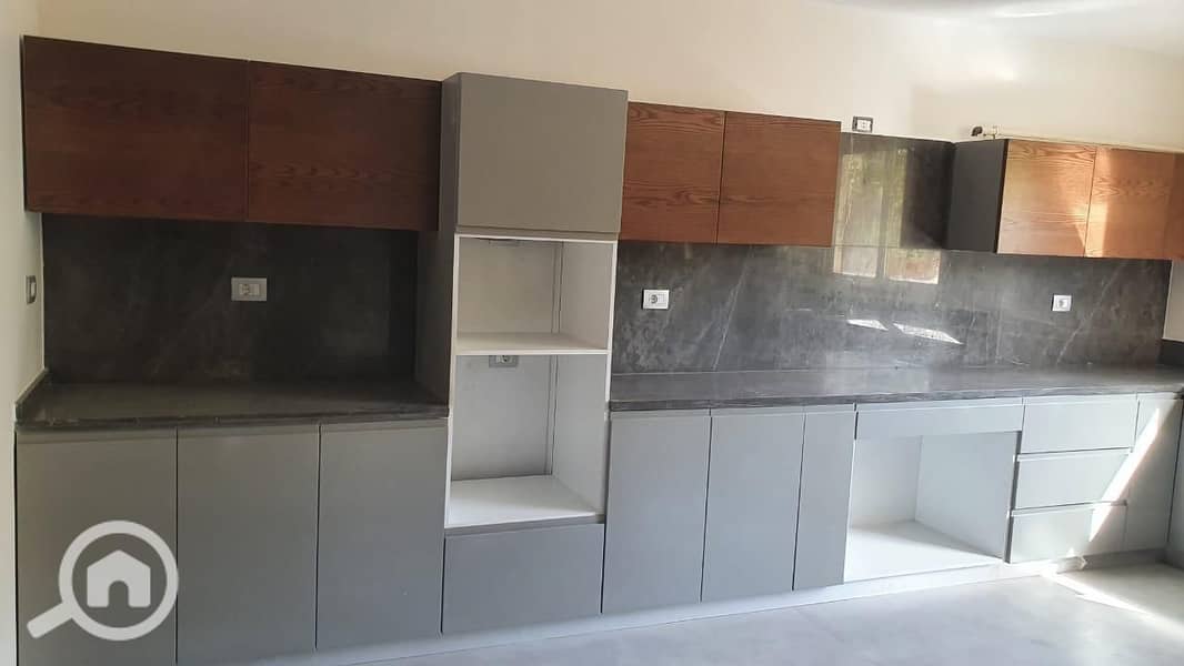 7 WhatsApp Image 2025-10-13 at 23.23. 29_f7784721. jpg