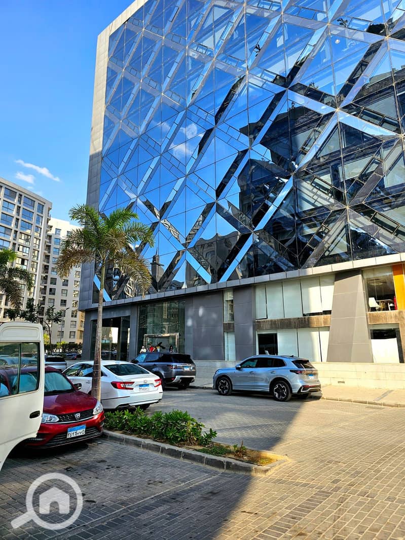 b0fe0585-96fc-4da0-9777-b6eb30204234. jpeg