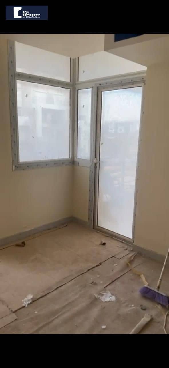 8 _files_WhatsApp Image 2025-10-19 at 15.44. 42_a84a9131. jpg