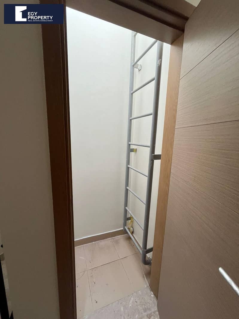 9 _files_197ba45e-b95e-48dd-a857-6b4e65629708. jpeg