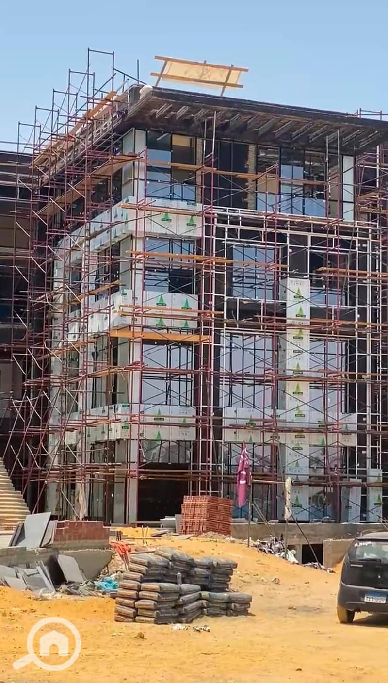 2 008fd9e6-ea70-43bf-8965-4871a70695d6 - Copy (2). jpg