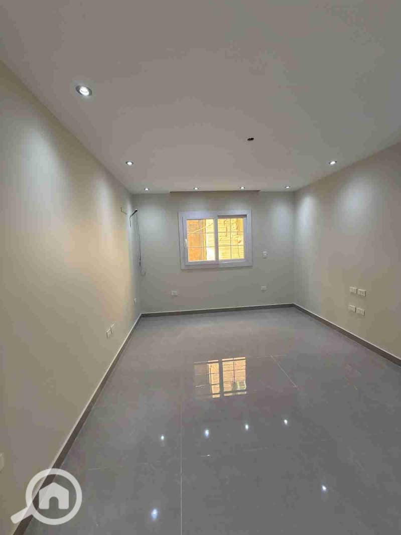 1000495129. jpg 1000495129. jpg