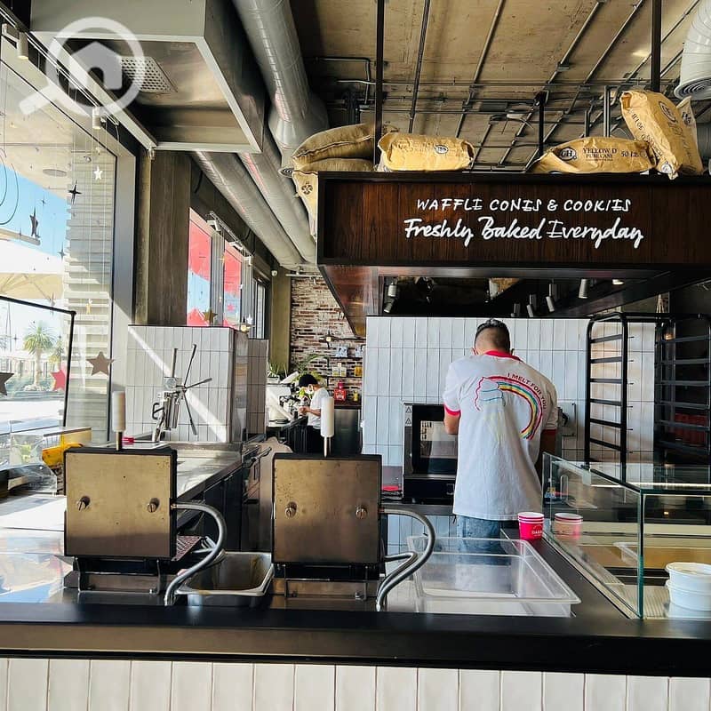 2 e09379e0-5c9f-4140-9f4e-64ef40d6f0f7. jpg