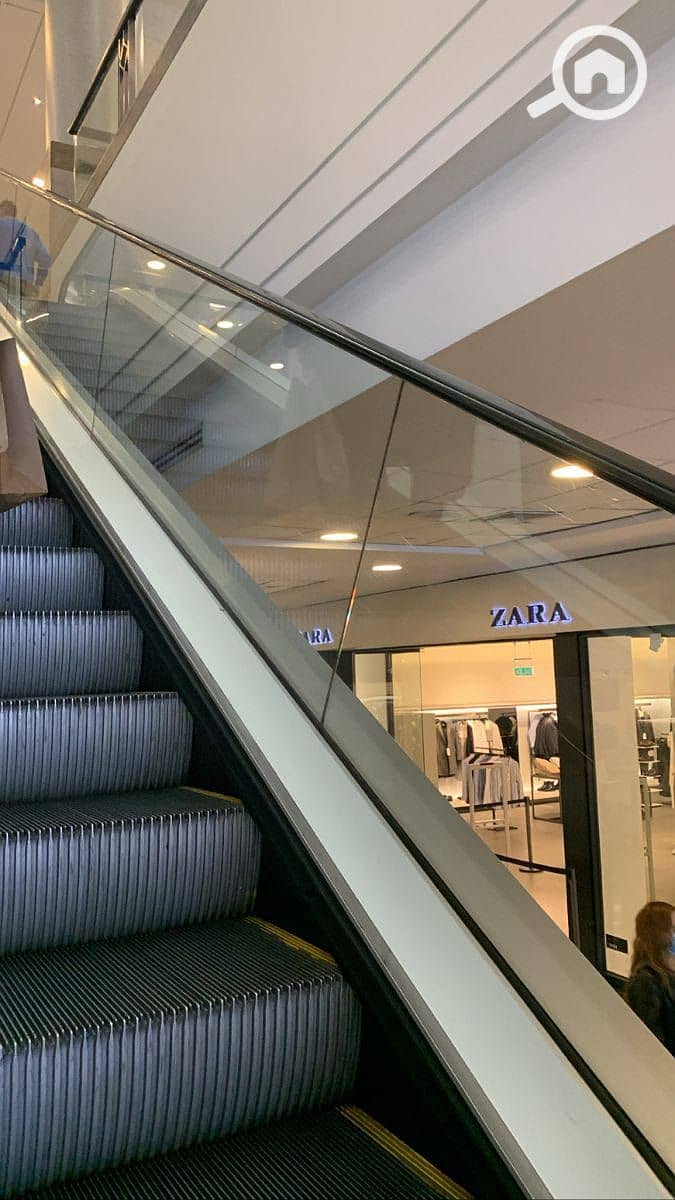 6 33759248-76b1-4a36-bb44-76c7370df855. jpg