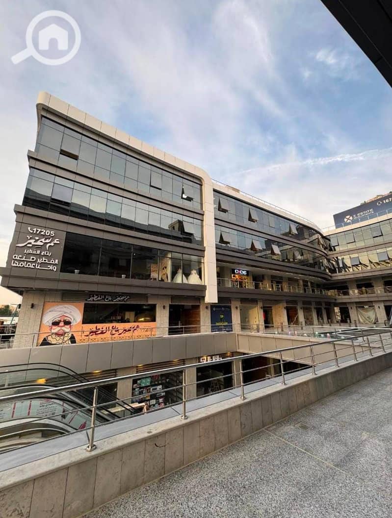 9 c6f13910-a9ea-4a11-8420-abc908c9cbe0. jpg