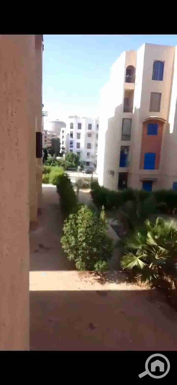 4 Screenshot_20251021_123231_com. whatsapp. w4b. jpg