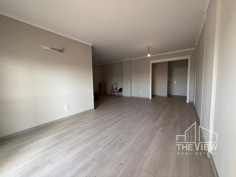 22 WhatsApp Image 2025-10-09 at 23.41. 05_28614370. jpg