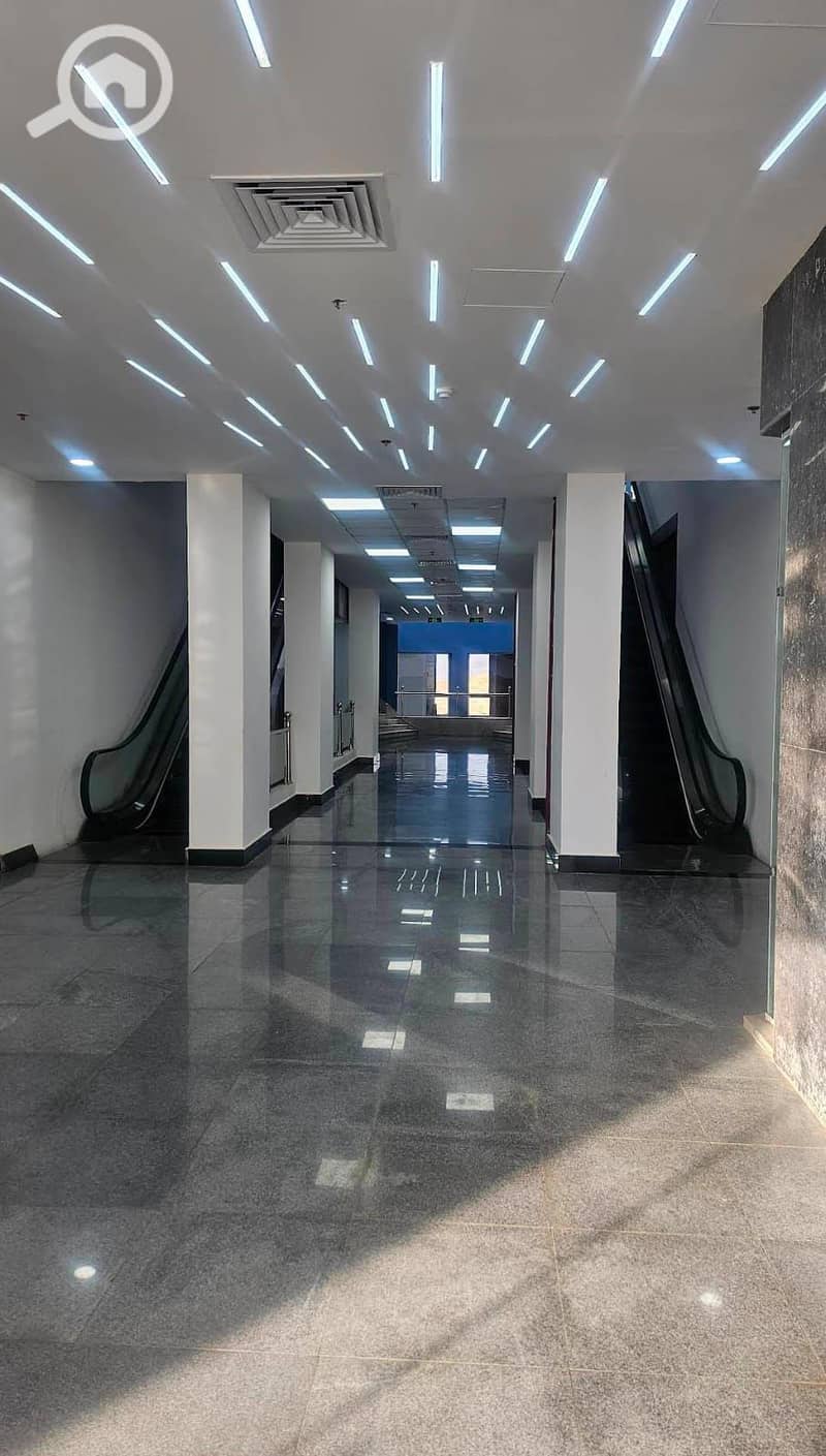 9 c042d626-adfb-4bff-afea-007c9ba2b2e7. jpg