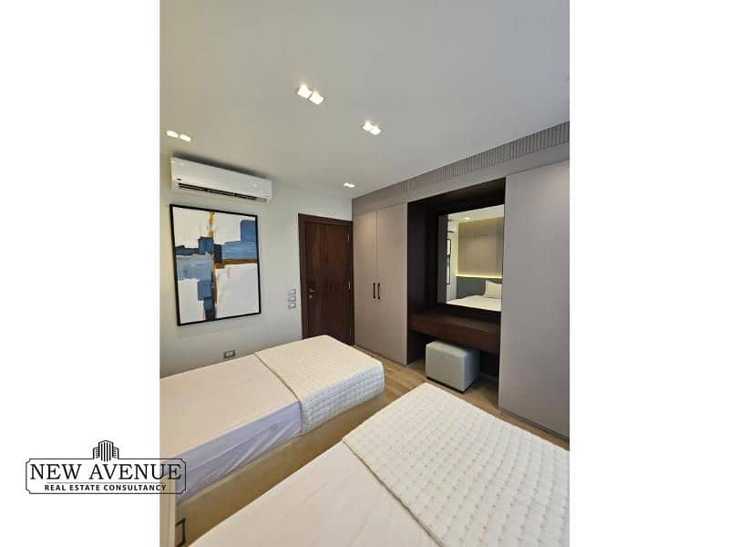 8 WhatsApp Image 2025-10-21 at 11.52. 03 AM. jpg