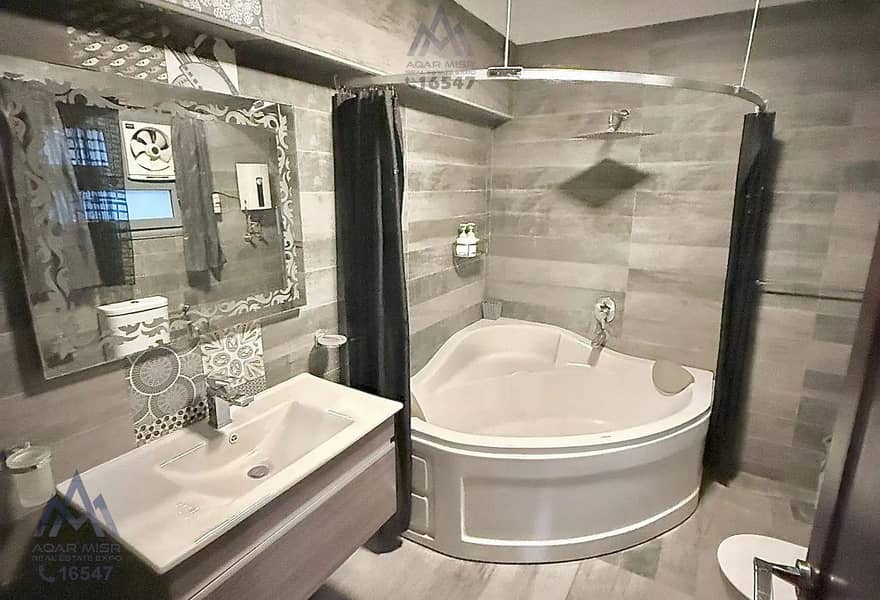 240m apt fully furnished with ACs garage4. jpg 240m apt fully furnished with ACs garage4. jpg